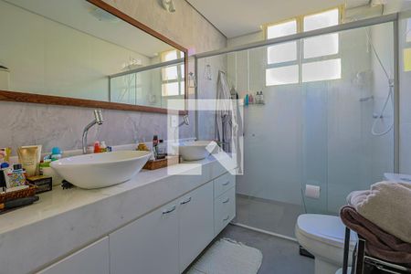 Casa à venda com 497m², 5 quartos e 6 vagasBanheiro