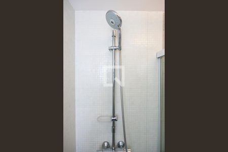 Apartamento à venda com 90m², 1 quarto e 2 vagasSuíte - Banheiro