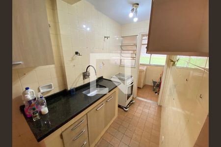 Apartamento à venda com 58m², 2 quartos e 1 vagaCozinha