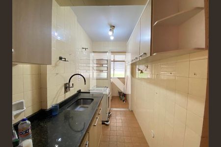 Apartamento à venda com 58m², 2 quartos e 1 vagaCozinha e Área de Serviço
