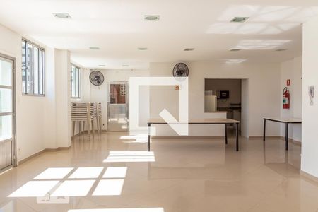 Apartamento à venda com 131m², 3 quartos e 1 vaga Apartamento à venda com 131m², 3 quartos e 1 vagaÁrea comum