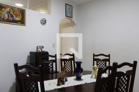 Casa à venda com 208m², 3 quartos e 2 vagas Casa à venda com 208m², 3 quartos e 2 vagasCopa