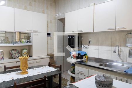 Casa à venda com 208m², 3 quartos e 2 vagas Casa à venda com 208m², 3 quartos e 2 vagasCozinha