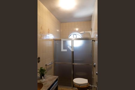 Casa à venda com 208m², 3 quartos e 2 vagas Casa à venda com 208m², 3 quartos e 2 vagasBanheiro 1