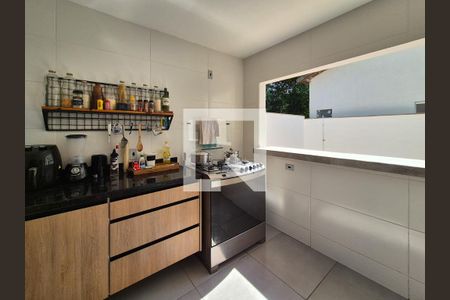 Casa de condomínio para alugar com 130m², 2 quartos e 2 vagas Casa de condomínio para alugar com 130m², 2 quartos e 2 vagascozinha