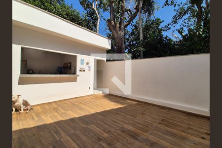 Casa de condomínio para alugar com 130m², 2 quartos e 2 vagas Casa de condomínio para alugar com 130m², 2 quartos e 2 vagasÁrea externa