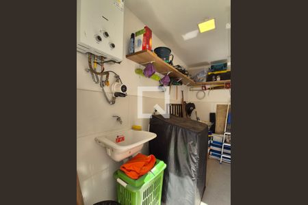 Casa de condomínio para alugar com 130m², 2 quartos e 2 vagas Casa de condomínio para alugar com 130m², 2 quartos e 2 vagasÁrea de Serviço