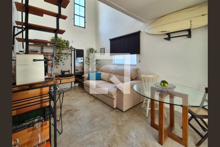 Casa de condomínio para alugar com 130m², 2 quartos e 2 vagas Casa de condomínio para alugar com 130m², 2 quartos e 2 vagasSala
