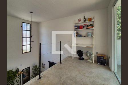 Casa de condomínio para alugar com 130m², 2 quartos e 2 vagas Casa de condomínio para alugar com 130m², 2 quartos e 2 vagasHall