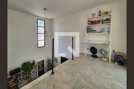 Casa de condomínio para alugar com 130m², 2 quartos e 2 vagas Casa de condomínio para alugar com 130m², 2 quartos e 2 vagasHall