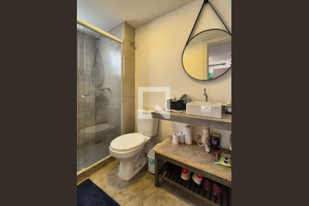 Casa de condomínio para alugar com 130m², 2 quartos e 2 vagas Casa de condomínio para alugar com 130m², 2 quartos e 2 vagasBanheiro da Suíte 1