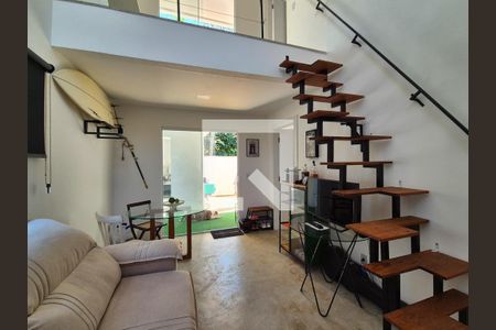 Casa de condomínio para alugar com 130m², 2 quartos e 2 vagas Casa de condomínio para alugar com 130m², 2 quartos e 2 vagasSala