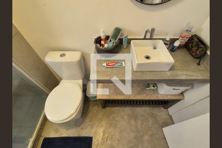 Casa de condomínio para alugar com 130m², 2 quartos e 2 vagas Casa de condomínio para alugar com 130m², 2 quartos e 2 vagasBanheiro da Suíte 1
