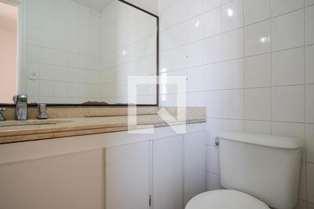 Apartamento à venda com 82m², 3 quartos e 2 vagasBanheiro da suíte