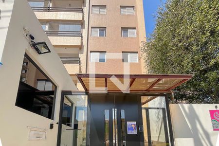 Apartamento à venda com 82m², 3 quartos e 2 vagasFachada + plaquinha