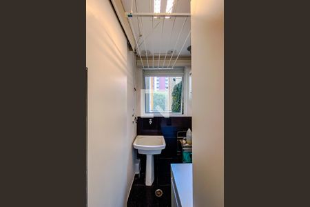 Apartamento à venda com 130m², 2 quartos e 3 vagasÁrea de Serviço