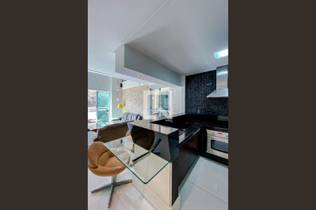 Apartamento à venda com 130m², 2 quartos e 3 vagasCozinha