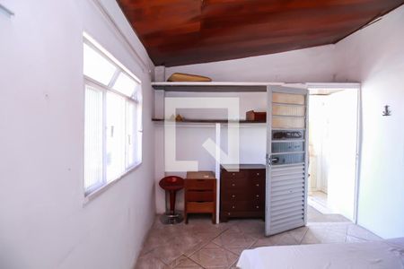 Quarto de kitnet/studio para alugar com 1 quarto, 50m² em Sagrada Família, Belo Horizonte