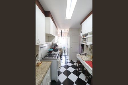 Apartamento à venda com 111m², 3 quartos e 2 vagasCozinha