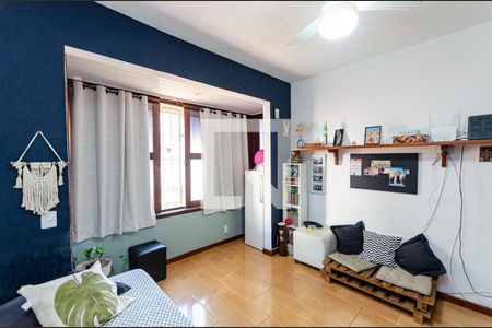 Casa de condomínio à venda com 220m², 3 quartos e 2 vagas Casa de condomínio à venda com 220m², 3 quartos e 2 vagasQuarto 4