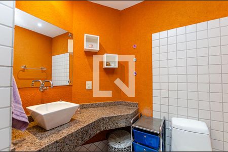 Casa de condomínio à venda com 220m², 3 quartos e 2 vagas Casa de condomínio à venda com 220m², 3 quartos e 2 vagasBanheiro do Quarto 3