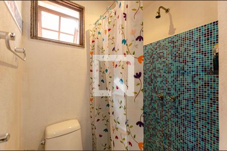 Casa de condomínio à venda com 220m², 3 quartos e 2 vagas Casa de condomínio à venda com 220m², 3 quartos e 2 vagasBanheiro 2