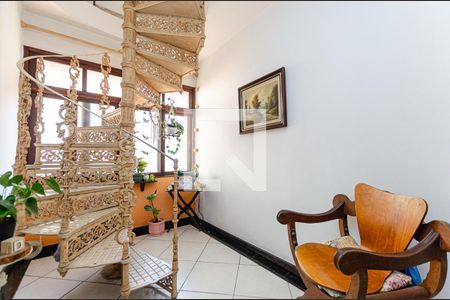 Casa de condomínio à venda com 220m², 3 quartos e 2 vagas Casa de condomínio à venda com 220m², 3 quartos e 2 vagasSala