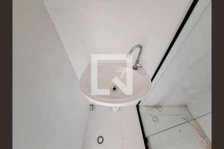 Banheiro de apartamento à venda com 1 quarto, 31m² em Parada Inglesa, São Paulo