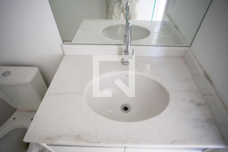 Banheiro de kitnet/studio para alugar com 1 quarto, 25m² em Mirandópolis, São Paulo