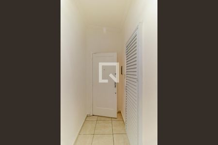 Corredor de Entrada de kitnet/studio para alugar com 2 quartos, 60m² em Santa Efigênia, São Paulo