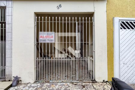 Casa para alugar com 27m², 1 quarto e sem vaga Casa para alugar com 27m², 1 quarto e sem vagaFachada