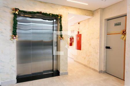 Apartamento para alugar com 38m², 2 quartos e 1 vaga Apartamento para alugar com 38m², 2 quartos e 1 vagaÁrea comum - Elevador