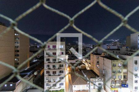 Apartamento à venda com 69m², 3 quartos e 1 vagaQuarto 2 Varanda Vista