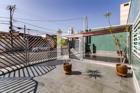 Quintal de casa para alugar com 2 quartos, 220m² em Vila Mogilar, Mogi das Cruzes