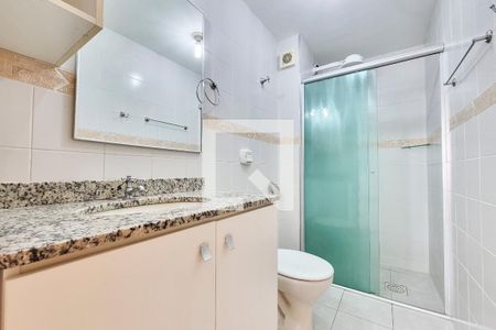 Apartamento para alugar com 76m², 3 quartos e 2 vagas Apartamento para alugar com 76m², 3 quartos e 2 vagasBanheiro