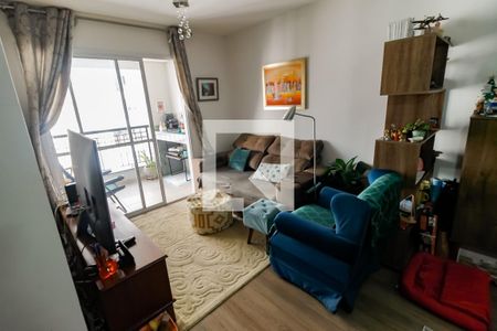 Sala de apartamento à venda com 3 quartos, 70m² em Vila Suzana, São Paulo