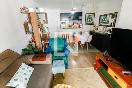 Sala de apartamento à venda com 3 quartos, 70m² em Vila Suzana, São Paulo