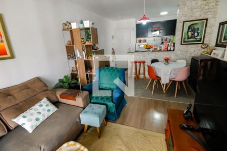 Sala de apartamento à venda com 3 quartos, 70m² em Vila Suzana, São Paulo