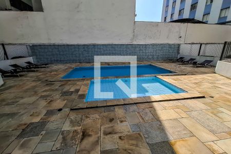 Apartamento à venda com 65m², 2 quartos e 1 vagaÁrea comum - Piscina
