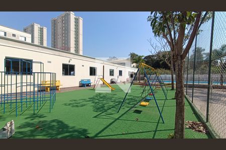 Apartamento para alugar com 46m², 2 quartos e 1 vaga Apartamento para alugar com 46m², 2 quartos e 1 vagaÁrea comum - Playground