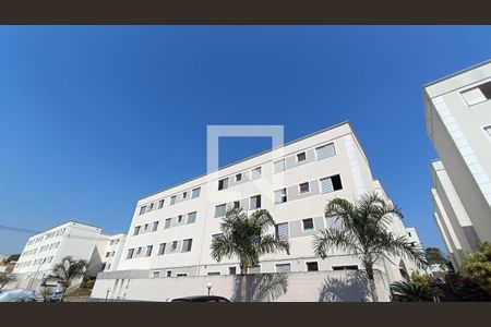 Apartamento para alugar com 46m², 2 quartos e 1 vaga Apartamento para alugar com 46m², 2 quartos e 1 vagaFachada