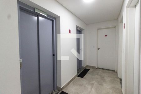 Apartamento para alugar com 43m², 2 quartos e 1 vagaHall