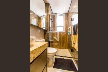 Apartamento para alugar com 70m², 2 quartos e 2 vagas Apartamento para alugar com 70m², 2 quartos e 2 vagasBanheiro da Suíte