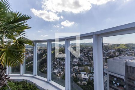 Apartamento para alugar com 70m², 2 quartos e 2 vagasVista