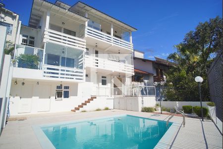 Casa à venda com 377m², 4 quartos e 2 vagasÁrea externa