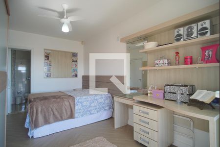 Casa à venda com 377m², 4 quartos e 2 vagasSuíte 2