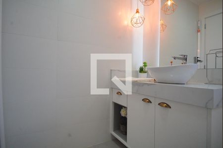 Casa à venda com 377m², 4 quartos e 2 vagasLavabo