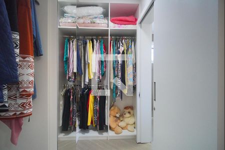 Casa à venda com 377m², 4 quartos e 2 vagasCloset da suíte 1