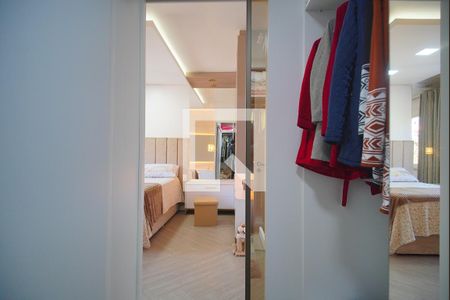 Casa à venda com 377m², 4 quartos e 2 vagasCloset da suíte 1