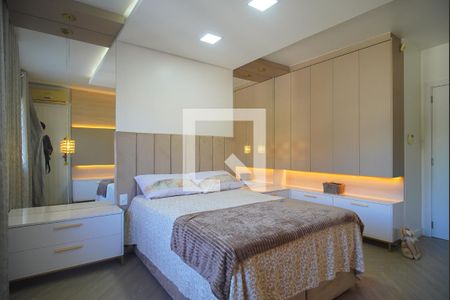 Casa à venda com 377m², 4 quartos e 2 vagasSuíte 1